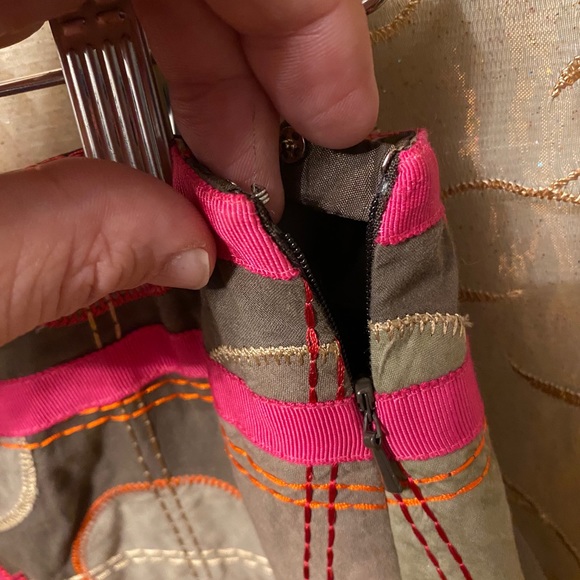 XS Size 2 Etcetera Embroidered Floral Skirt - Picture 2 of 7